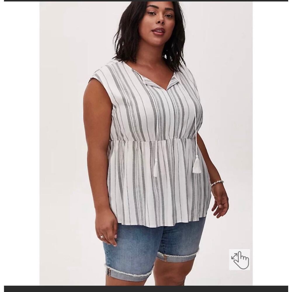 (1) 1x 14-16 Torrid Peplum Rayon Slub Dolman Top